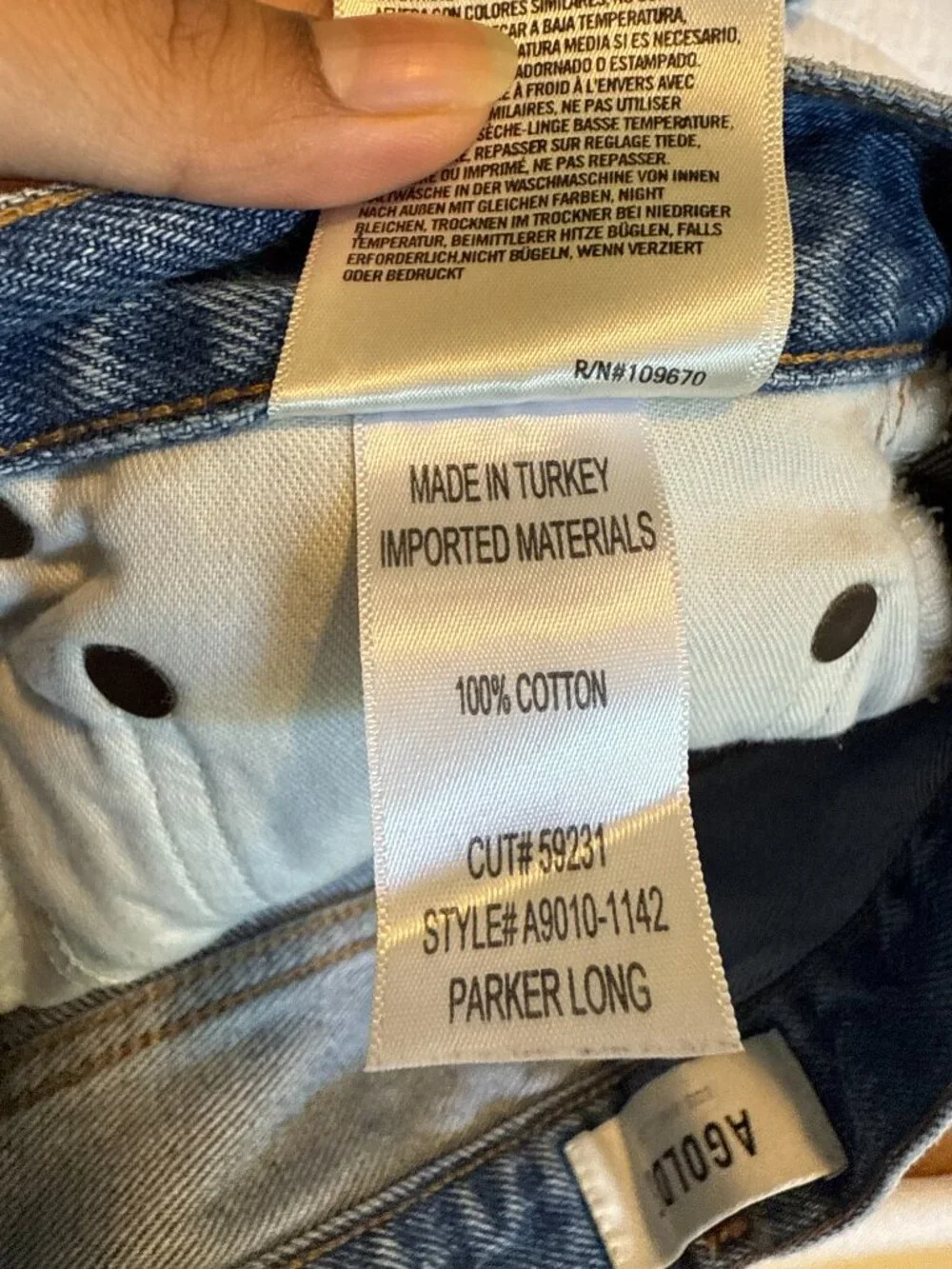 PRICE FIRM! Agolde Parker Long Shorts in 